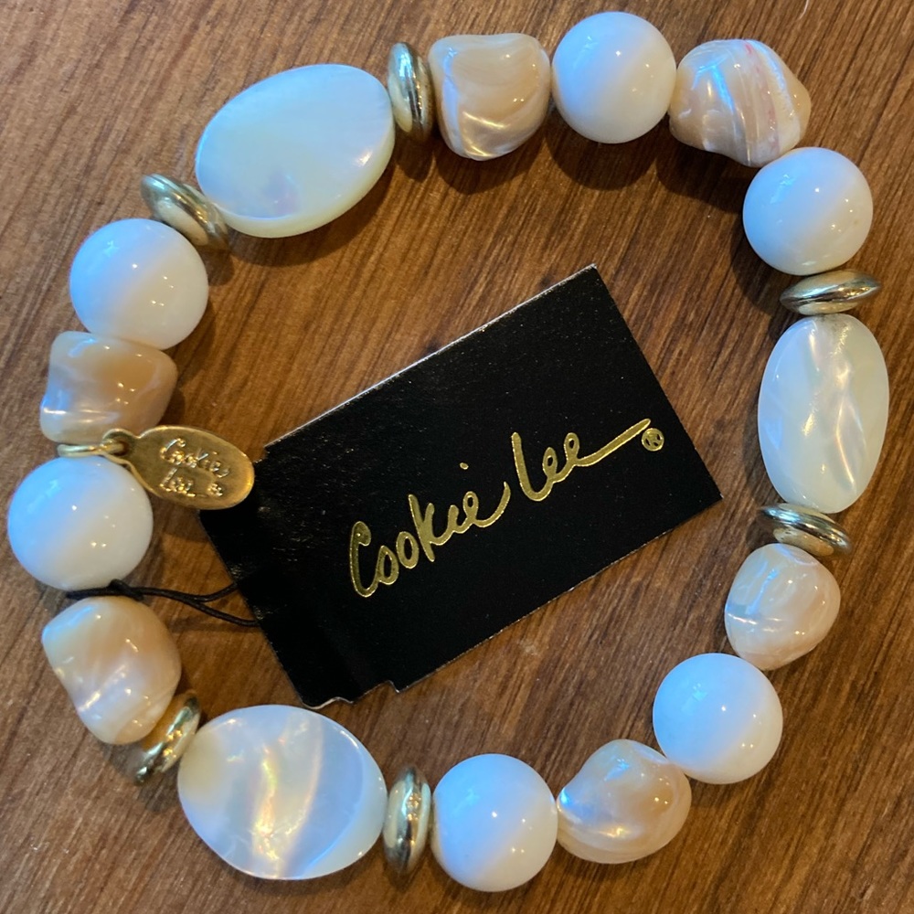 NWT Cookie Lee bracelet